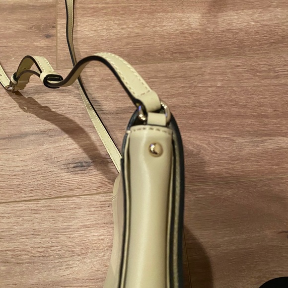 Kate Spade Crossbody Bag - Smooth Bow - Gold - Picture 11 of 11